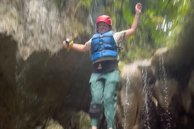 Adventure Half Day Explore Cueva Charco Azul and Cueva Arenales - What the guide’s approach means for your day