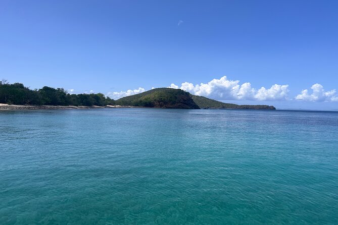 All-Inclusive Full-Day Private Boat Tour with Lunch & Drinks - Beach time that breaks up the water activities