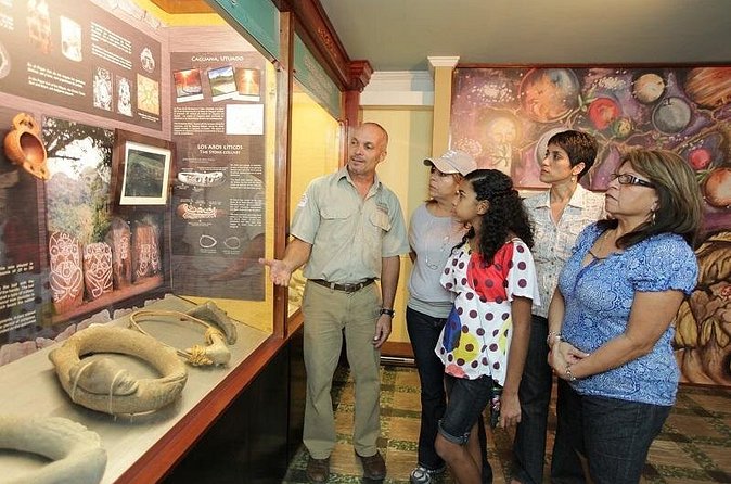 Caguas Cultural Day Trip from San Juan Including Botanical Garden and Lunch - The guide and the feel of the day