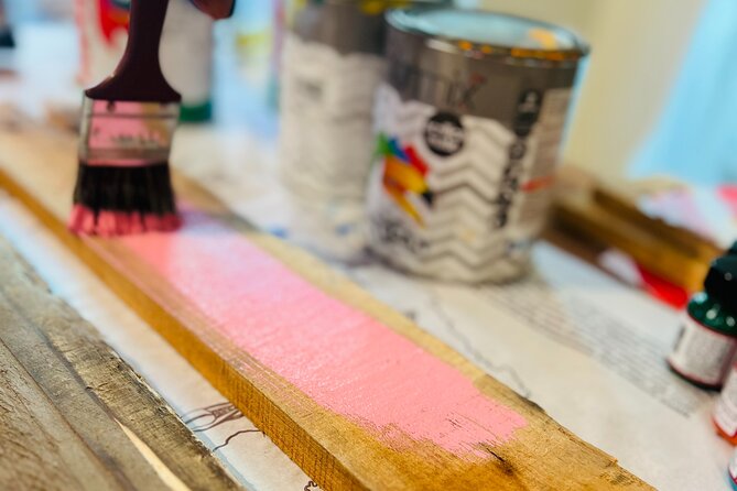 Caribbean Driftwood Making in San Juan - Cava, champagne, and a relaxed workshop mood