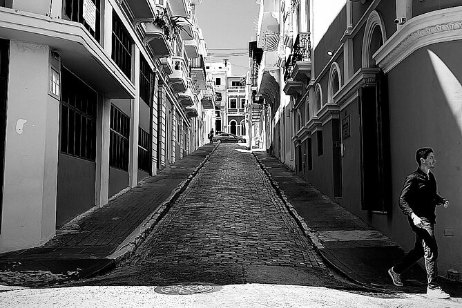 Cruising through San Juan in Style, Sightseeing with a Breeze - Calle Loíza, Where Food and Local Life Meet