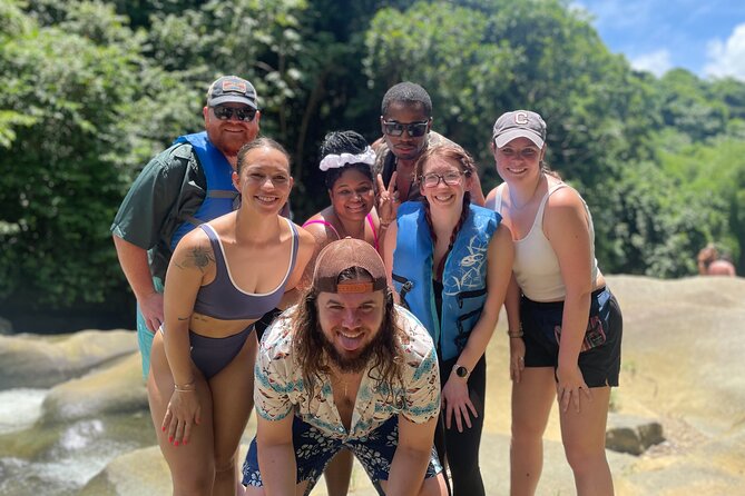 El Yunque Rainforest Tour with Waterslides and Beach - Luquillo Beach and the food kiosks