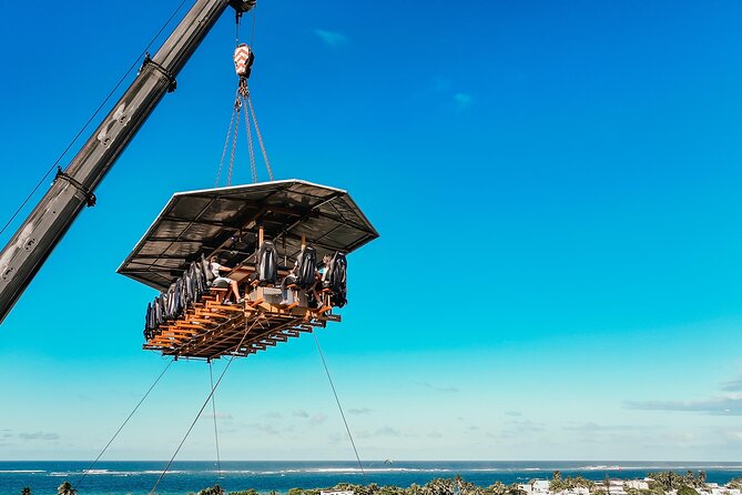 FlyDining: Social Hour with Ocean View and Tropical Breeze - From the welcome to the lift-off