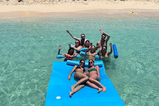 Full Charter All Inclusive for Icacos and Palomino - A clean boat, personal service, and named crew