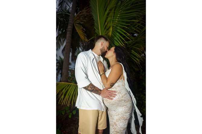 Golden Hour Beach Photo Shoot in San Juan - Best occasions for this San Juan photo shoot