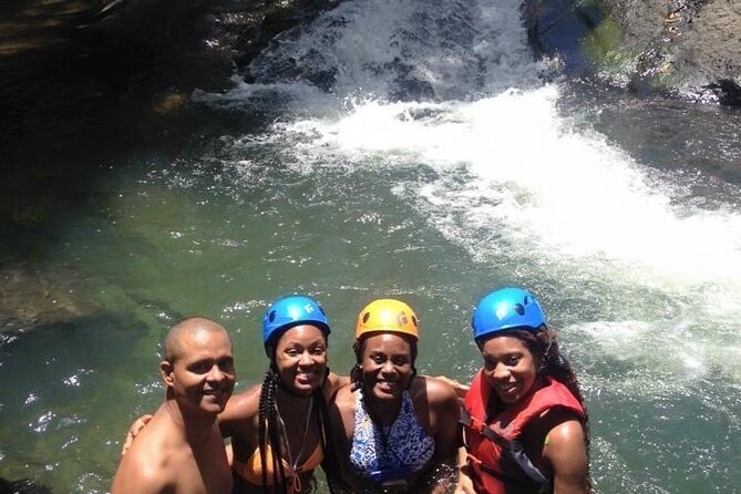 Half-Day Tour: El Yunque, Waterslides, and Luquillo Beach - A quick fruit stop at La Frutera