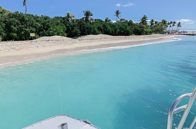 Icacos All-Inclusive Private Boat Tour - Special Rate for Groups - Boat comforts that matter on a short trip