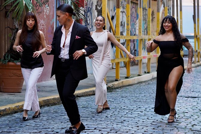 Moonlight Beginner Salsa Class in San Juan - Key Points Before You Book