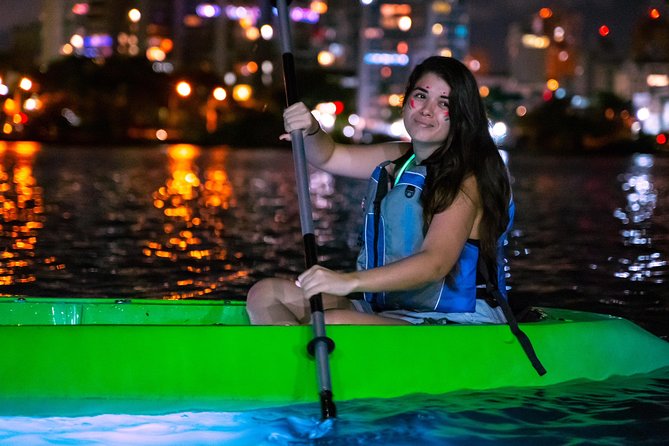 Night Kayak - Condado City Lights Tour - Paddling around Condado Lagoon
