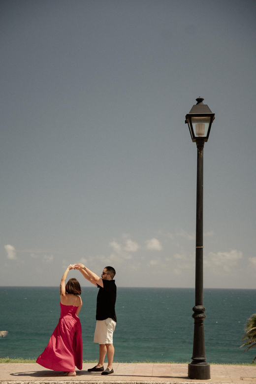 Old San Juan: Photoshoot Walking Tour - Meeting at Plaza Colon