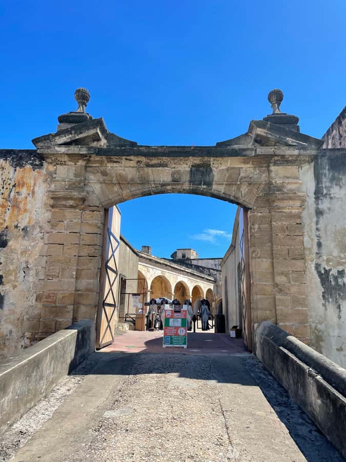 Old San Juan: San Cristobal Castle and Old Town Walking Tour - Entering San Cristobal Castle