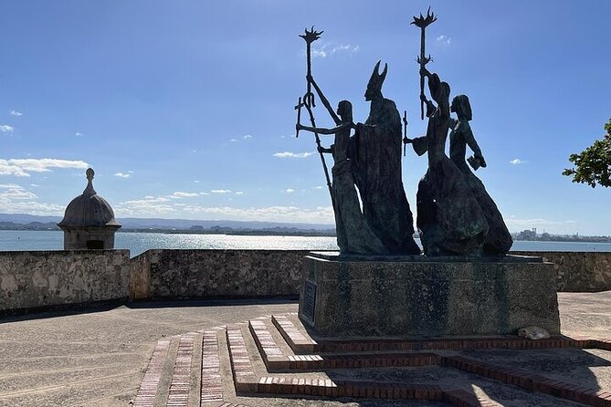 Old San Juan Tour (1 Hour) by DUHO - La Casa Estrecha and the pleasure of small details