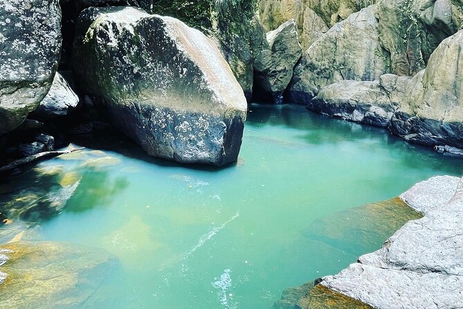 Private El Yunque Tour To Hidden Waterfall Remote Area - How the guide shapes the experience