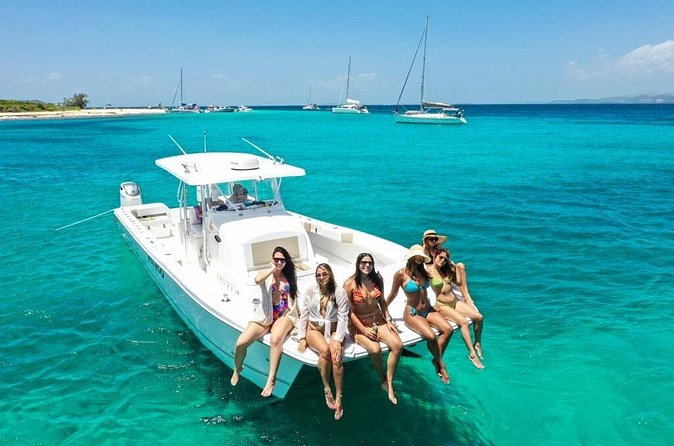 Private Snorkel and Cruise Experience in Ceiba - Captain Juan and the personal touch