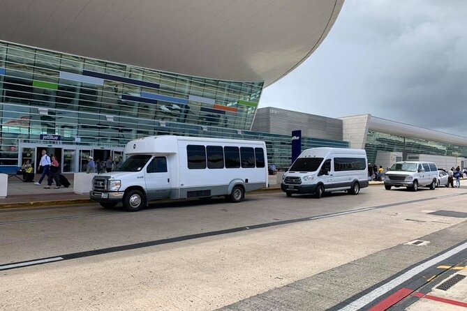 Private Transfer San Juan from or to SJU Airport, Hotel, Cruises - Choosing a vehicle for couples, families, and groups