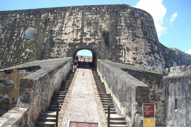 Private Walking Tour of Old San Juan, including forts - San Cristóbal: tunnels, dungeons, and defense