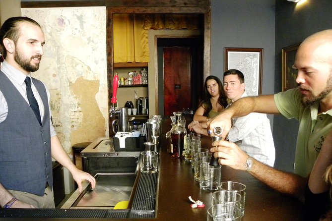 Rum Craft Cocktail Tour in San Juan - The Small Group Makes the Evening More Social