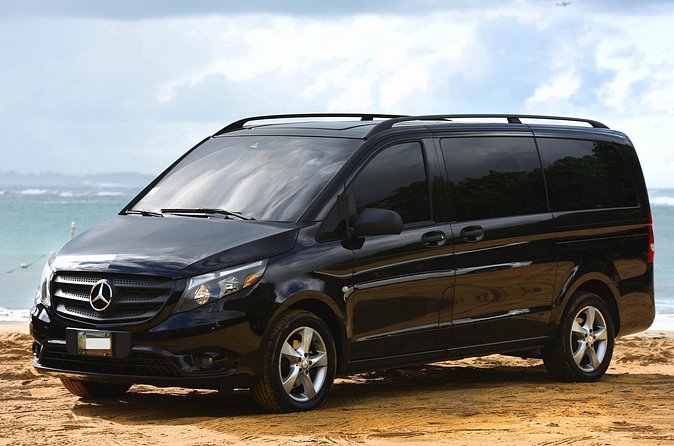 San Juan Arrival Share Transfer - Luggage, car seats, and accessibility details