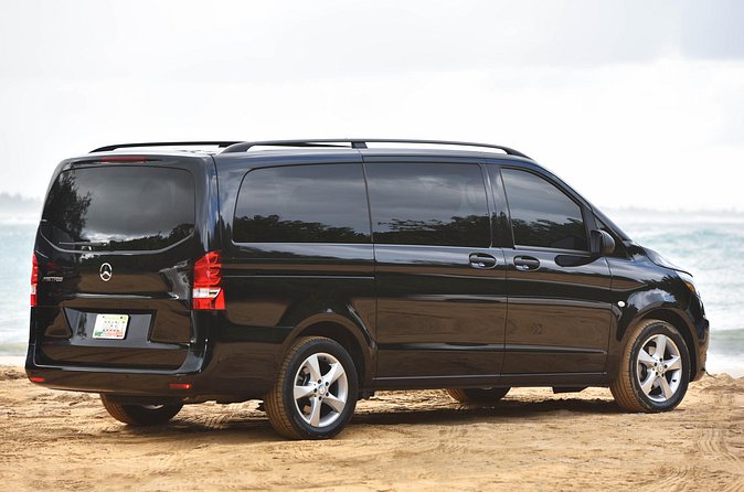San Juan Departure Share Transfer - The drive to Luis Muñoz Marín International Airport