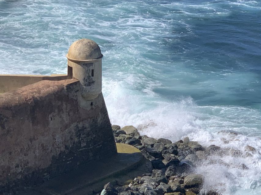 San Juan: Ghosts and Spooky History Walking Tour - Casa Blanca and Museo de las Americas