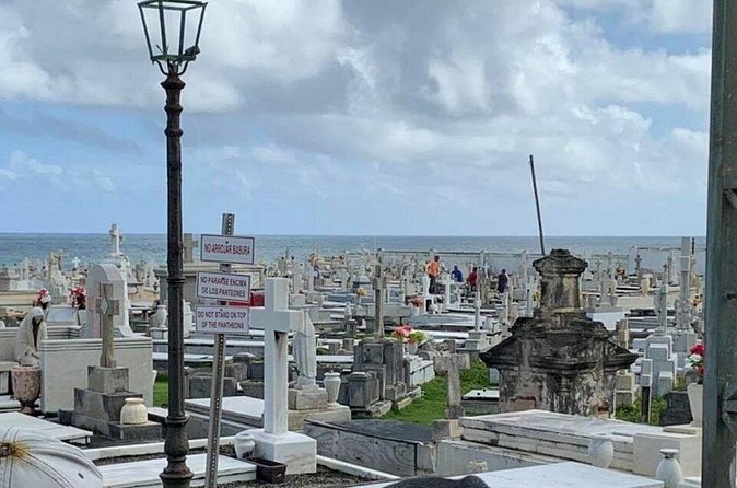 San Juan Haunted History Walking Tour - Santo Cristo chapel and Hotel El Convento