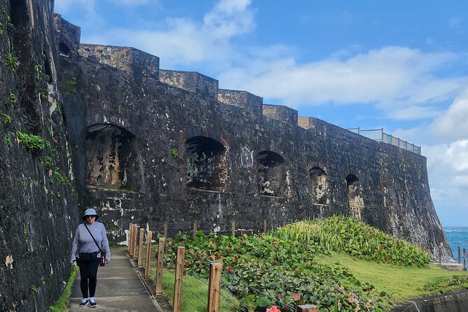 San Juan Highlights Driving Tour - Isla Verde for Beach Time and Souvenir Shopping