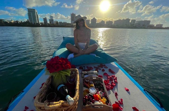 San Juan — Private Floating Picnic Experience in Condado Lagoon - Privacy, photos, and your own soundtrack
