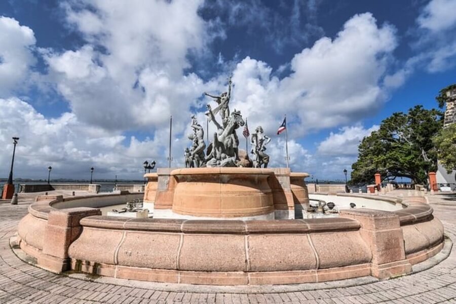 San Juan: Walking Tour with Expert Guide - San Juan Gate and the old defensive line