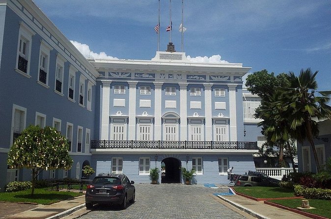 Talking Buildings of Old San Juan: A Self-Guided Audio Tour - Puerta de San Juan and the cathedral quarter