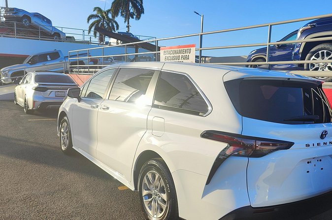Taxi Service from Ceiba Ferry Terminal and Airport to San Juan - The people who make the service work