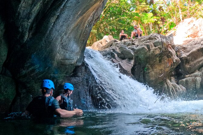 Two-in-One Day Trip: El Yunque and Bio Bay Tour with Transport - Starting at 9:30 am with fruit and a scenic drive