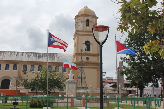 West Side Experience Puerto Rico Day Tour - Roberto’s guiding style shapes the day