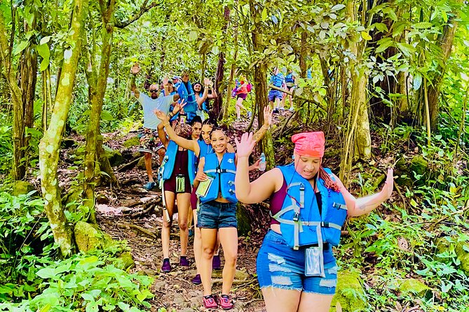Yunque Rainforest Waterslides Plus Beach Tour - Guide Jose and the value of local context